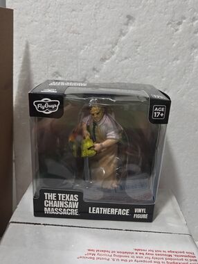 The Texas Chainsaw Massacre Leatherface Vinyl Figure - Yellow/Black